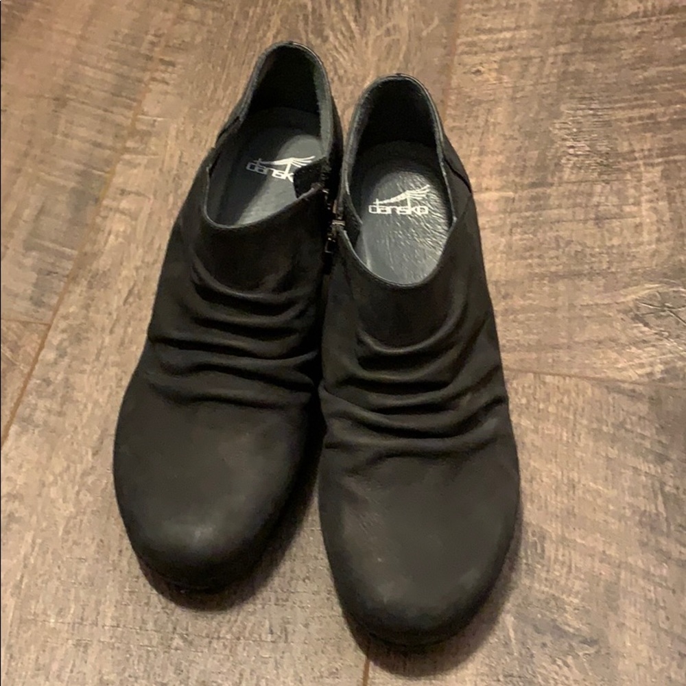 Dansko wedge booties size 39